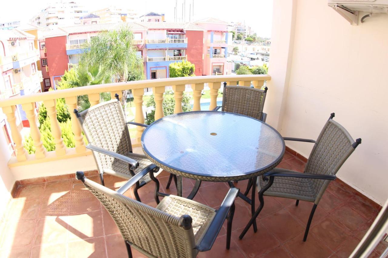 Apartamentos Marina Internacional Торевьиа Экстерьер фото