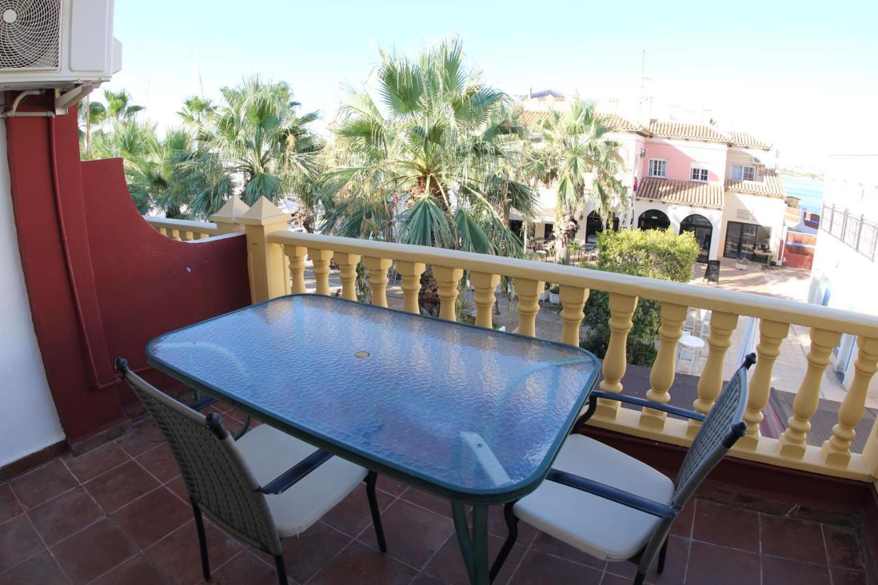 Apartamentos Marina Internacional Торевьиа Экстерьер фото