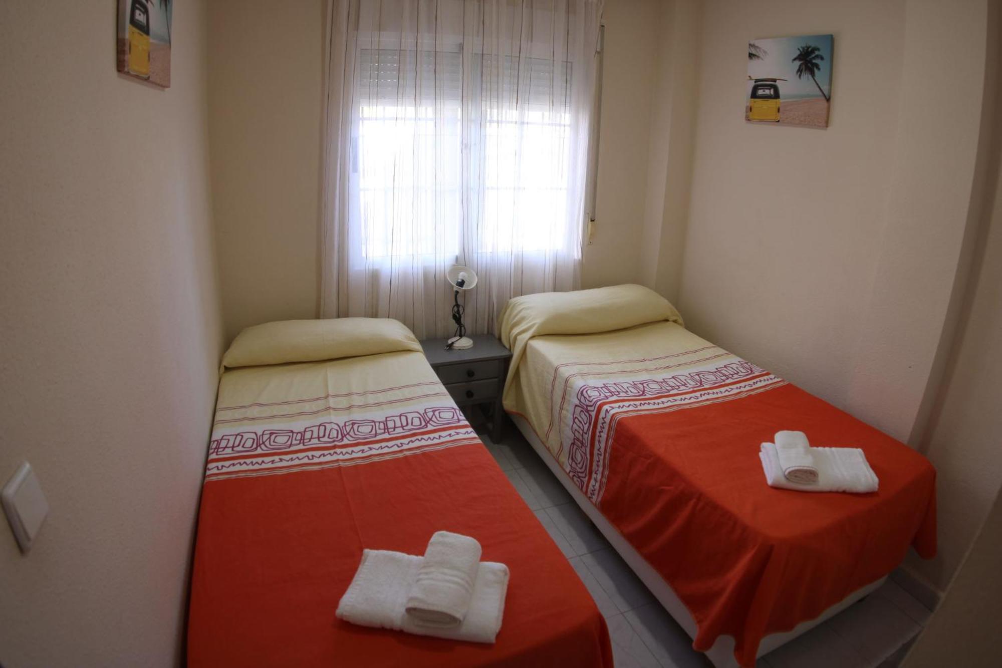 Apartamentos Marina Internacional Торевьиа Экстерьер фото