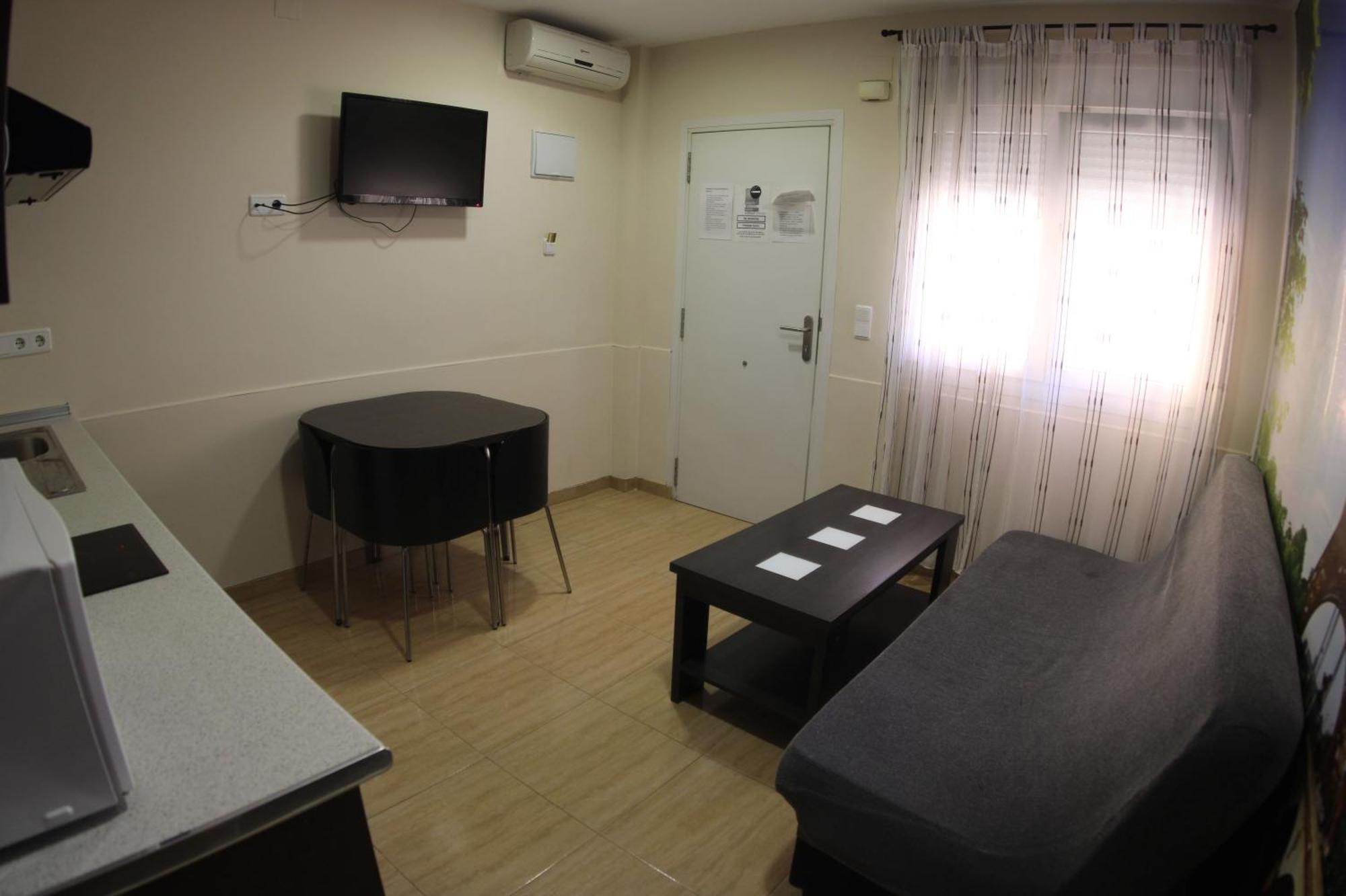 Apartamentos Marina Internacional Торевьиа Экстерьер фото