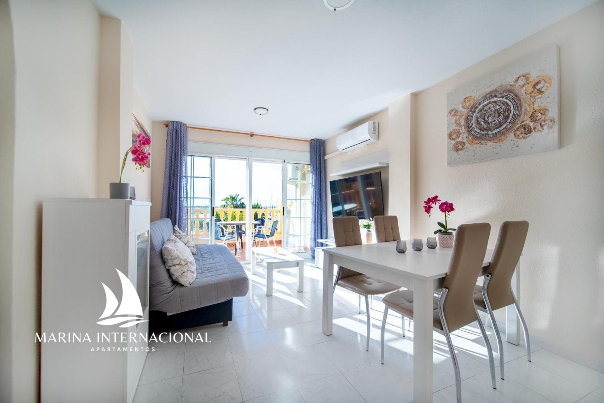 Apartamentos Marina Internacional Торевьиа Экстерьер фото